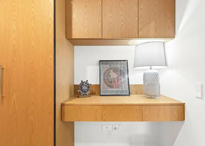Morden Urban 2Bed In Waterloo